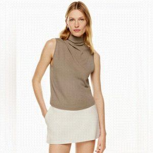 Aritzia Babaton Boardroom Top